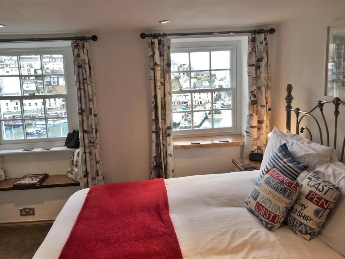 בריקסהאם Sampford Harbour Side Guest House מראה חיצוני תמונה